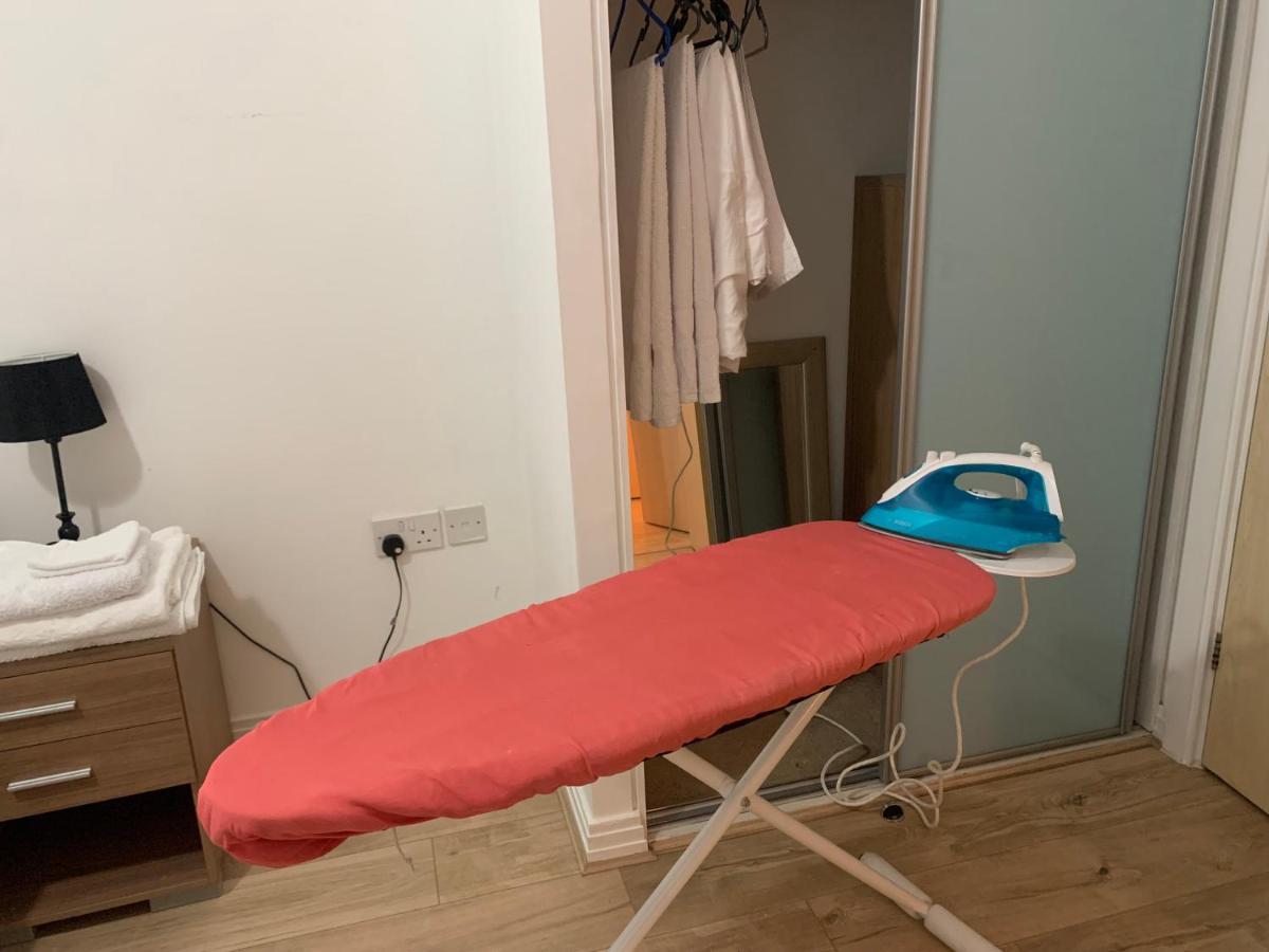 North Acton Flat Apartment ลอนดอน ภายนอก รูปภาพ