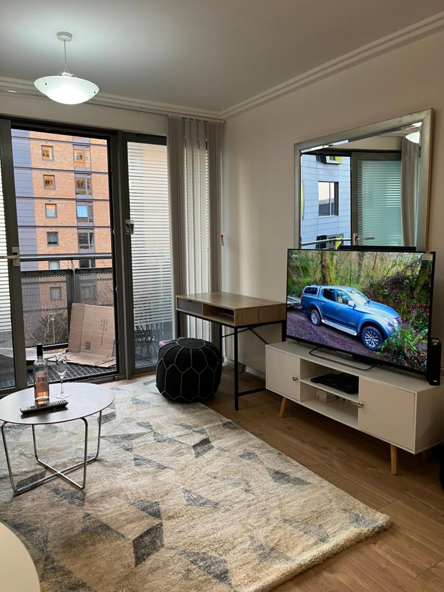 North Acton Flat Apartment ลอนดอน ภายนอก รูปภาพ