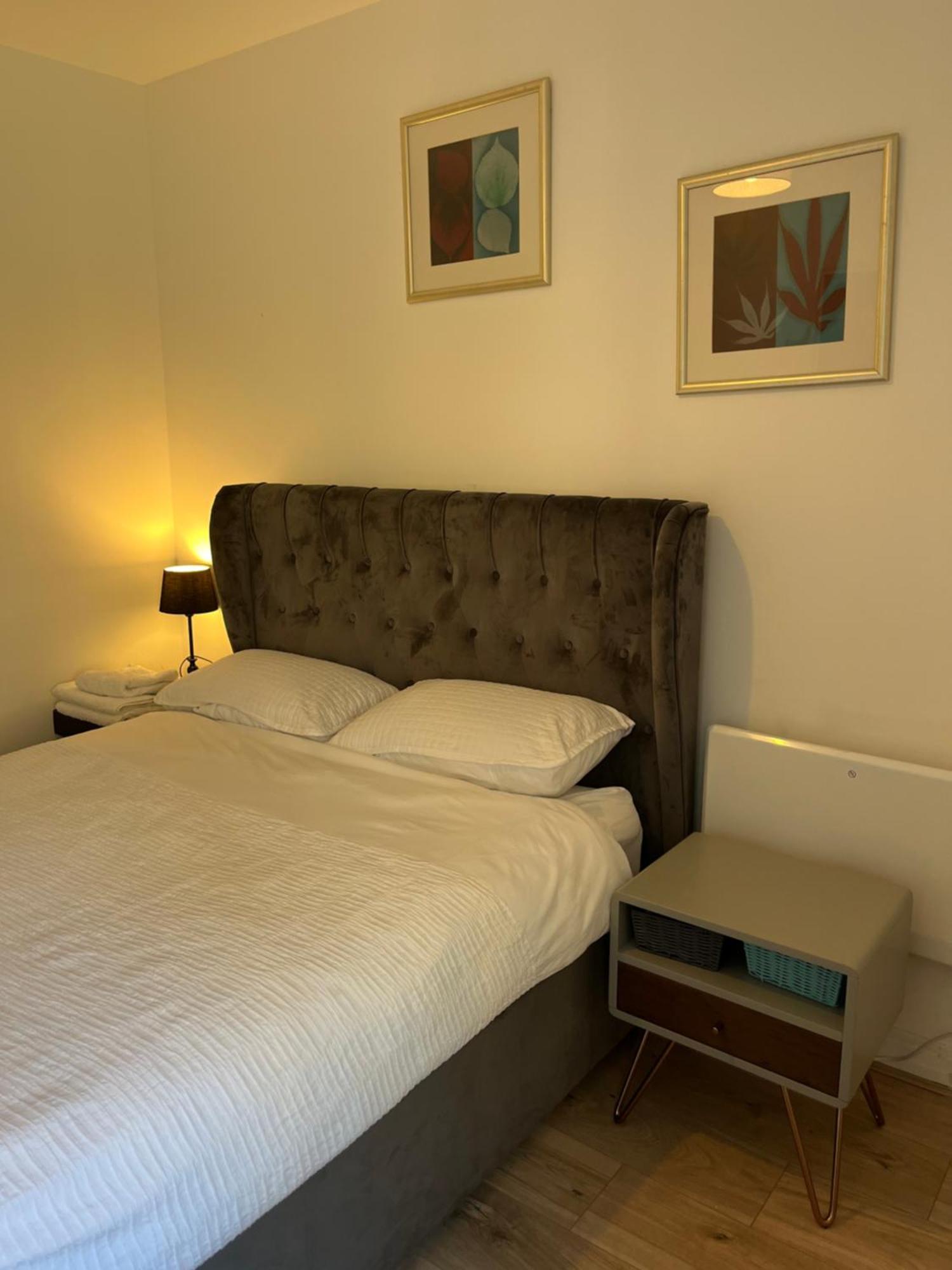 North Acton Flat Apartment ลอนดอน ภายนอก รูปภาพ